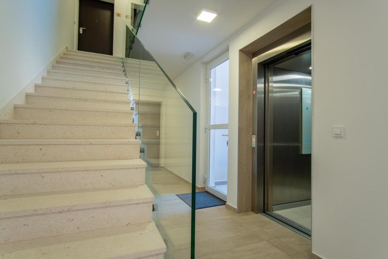 Apartments Mandre II ภายนอก รูปภาพ