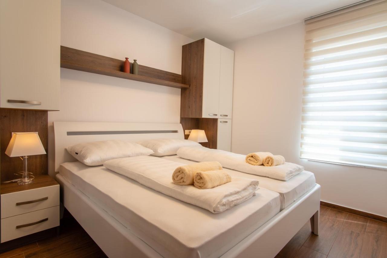 Apartments Mandre II ภายนอก รูปภาพ
